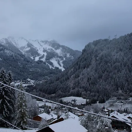In Near Cable Car Châtel